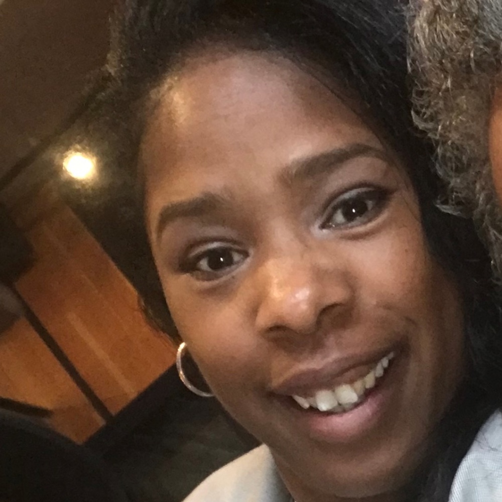 Meet your Posher, Tosha
